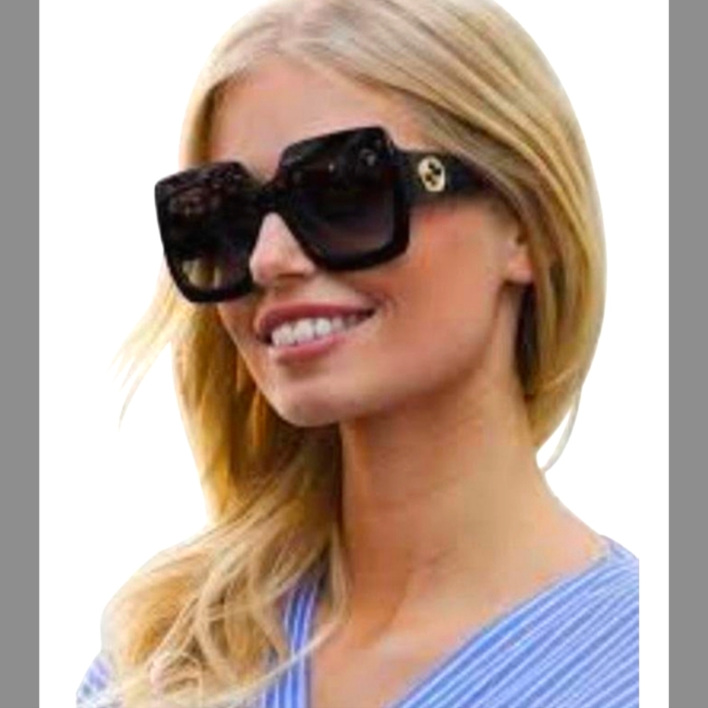 Gucci black sunglasses with case
